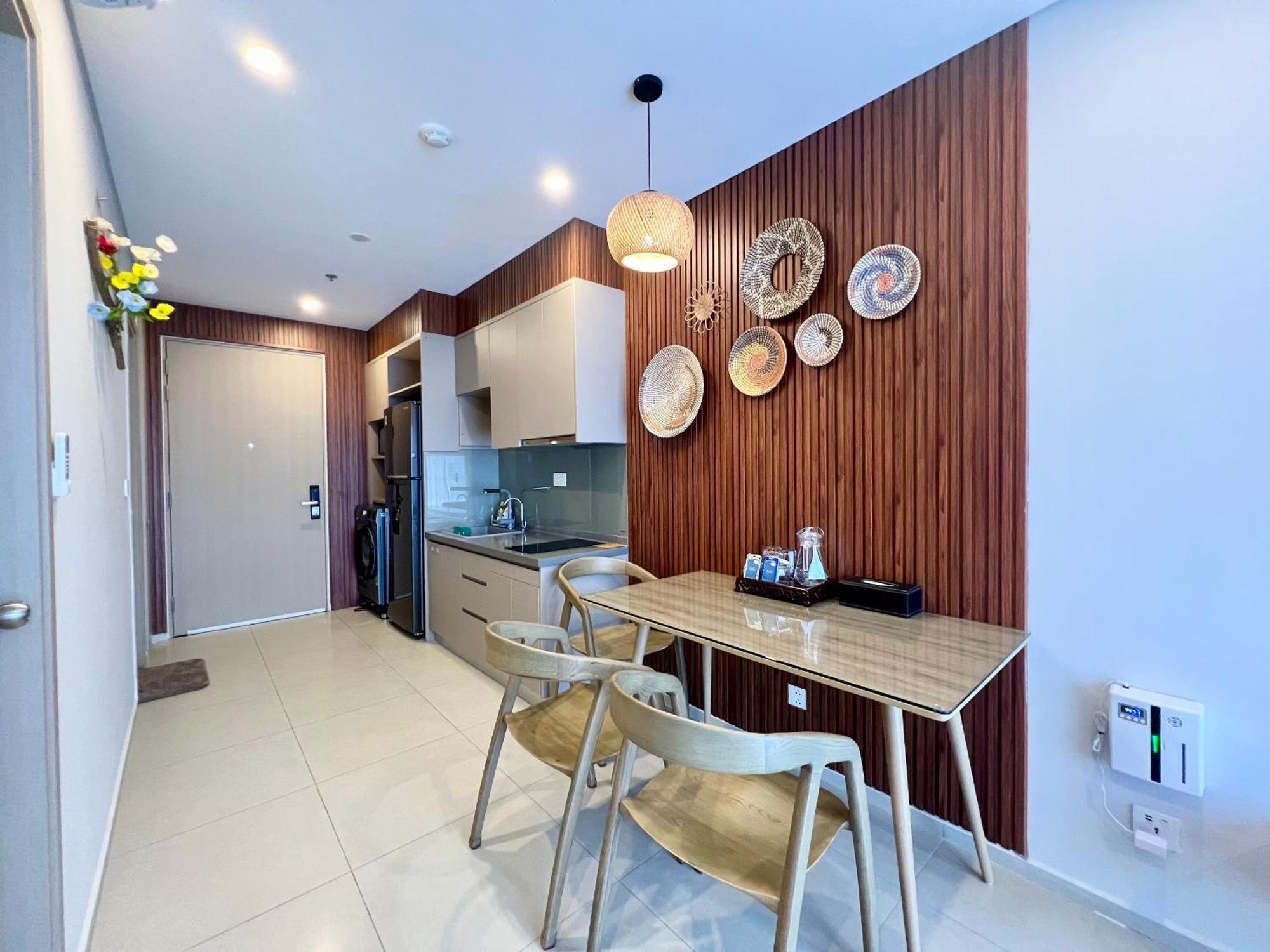 Apartment The Song - Mochi House *
