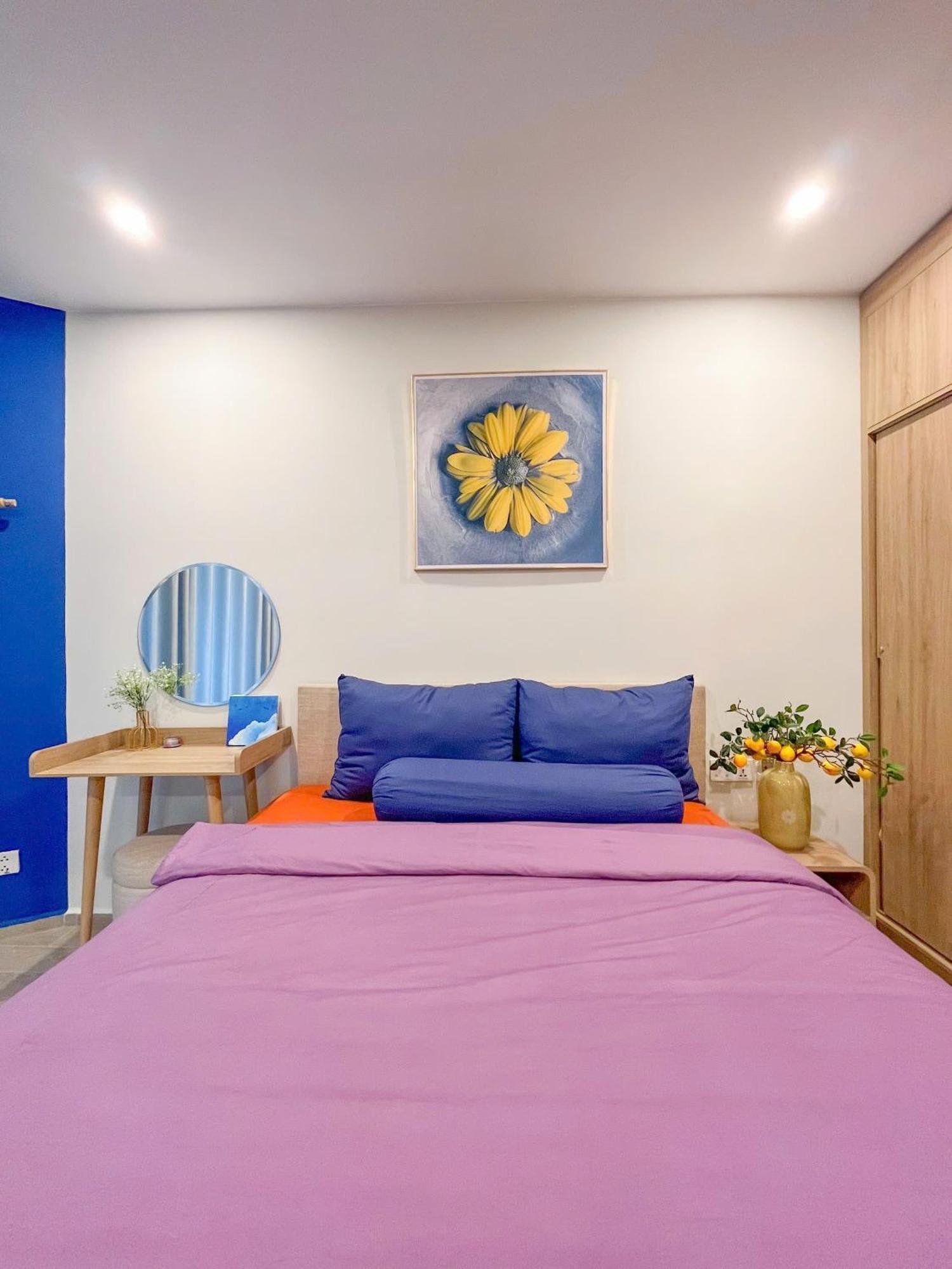 Apartment The Song - Mochi House